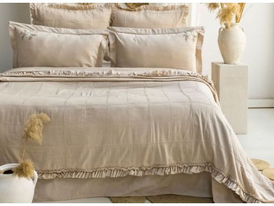 Летнее постельное белье с вышивкой и покрывалом Saheser - Fiorella Beige (Турция), евро комплект Летнее постельное белье с вышивкой и покрывалом Saheser - Fiorella Beige (Турция), евро комплект